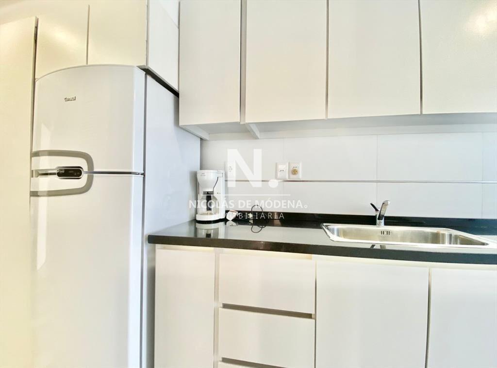 Apartamento de tres dormitorios en venta, Punta del Este