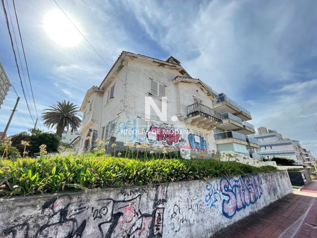 Casa Peninsula , excelente ubicacion , a reciclar