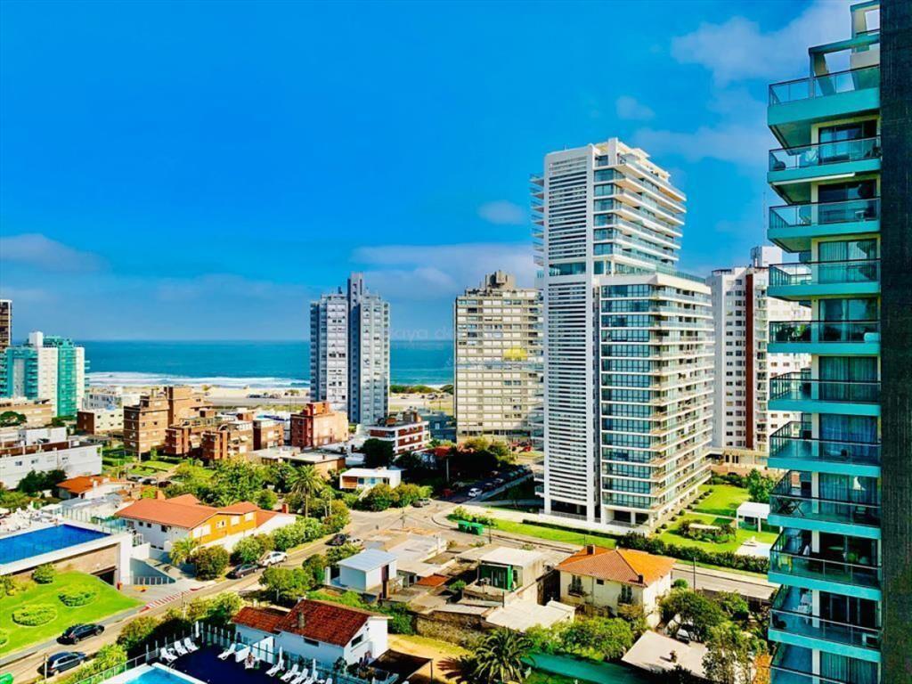 Moderno apartamento a pasos del mar