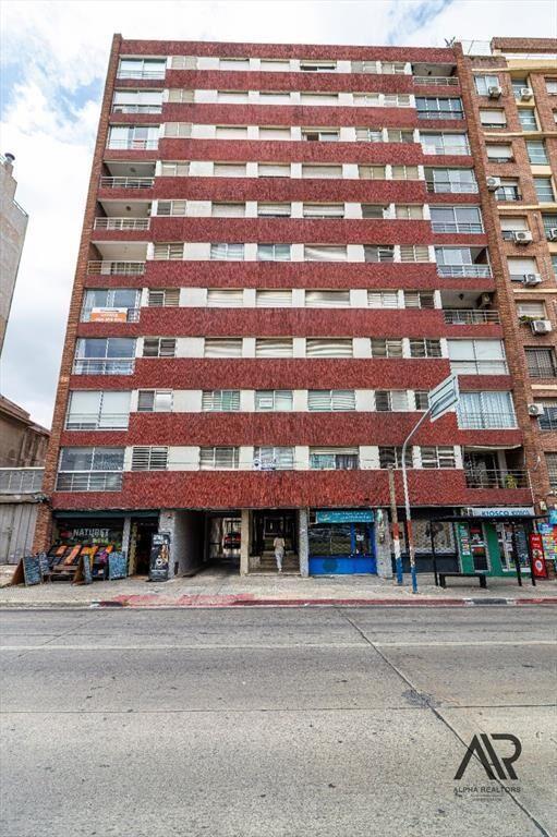 Apartamento en venta c/ cochera en Parque Batlle