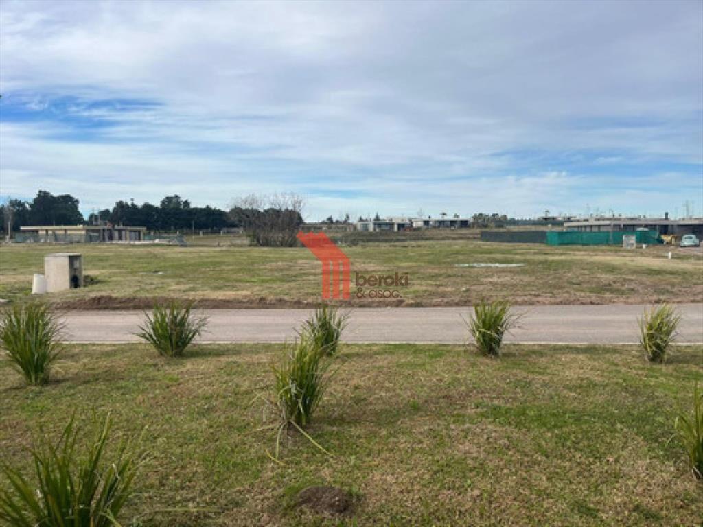 Venta Terreno Barrio Privado La Juana Frente Al