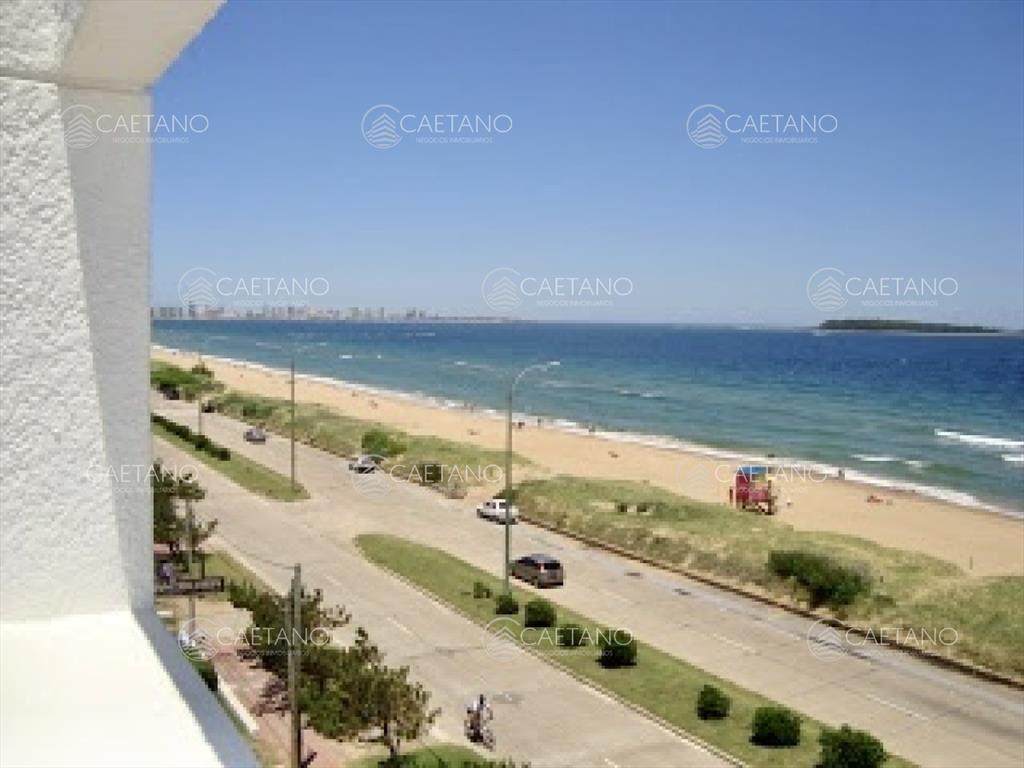 Venta apartamento 2 dormitorios Playa Mansa - del