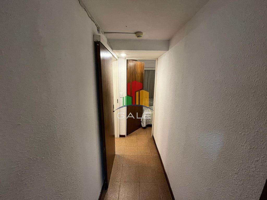 Vende apartamento de 2 dormitorios en Punta del