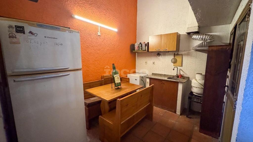 Venta de Casa con Dos Apartamentos en Padrón Único – Tres C