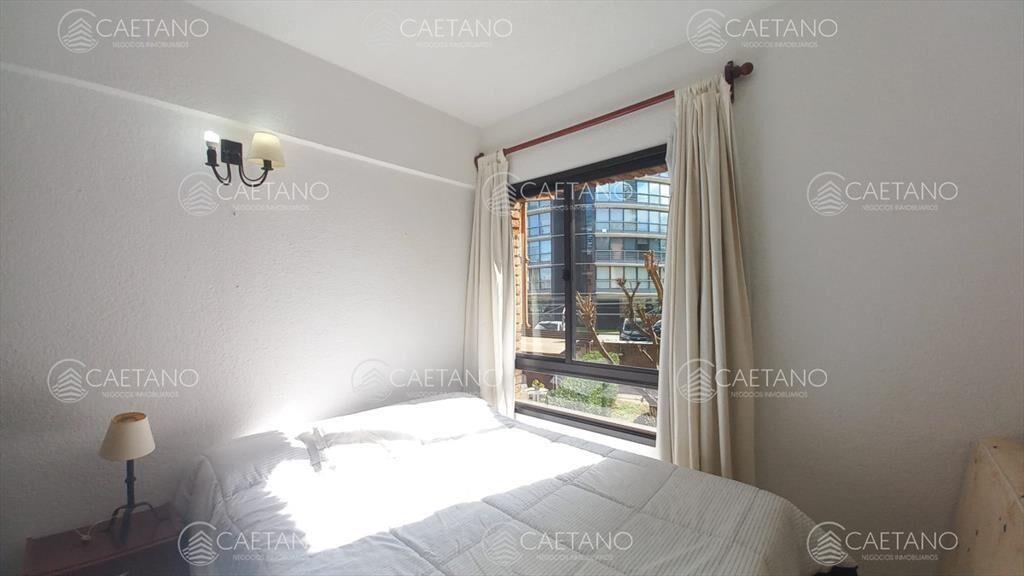Vende apartamento de 2 dormitorios en Roosevelt, Punta del