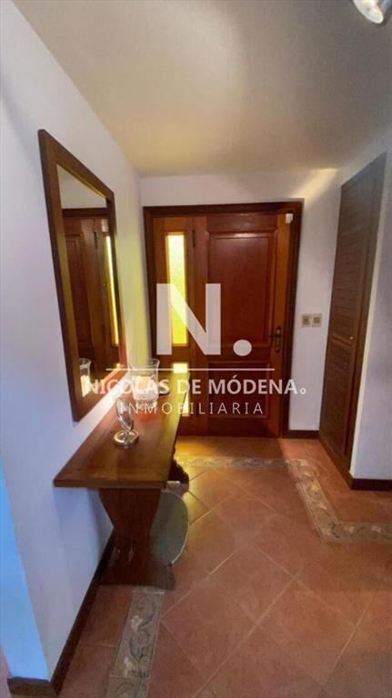Vende casa en pinares de 4 dormitorios en Punta