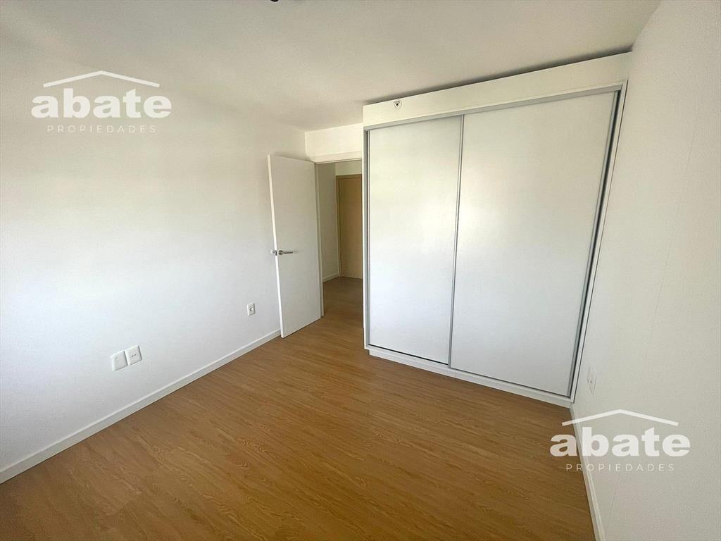 Apartamento en venta 1 dormitorio con garaje - Barrio Sur