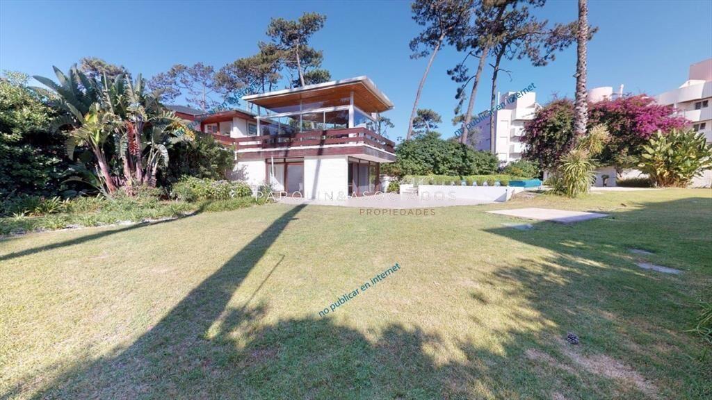 Casa en venta de 5 dormitorios en Mansa, Punta
