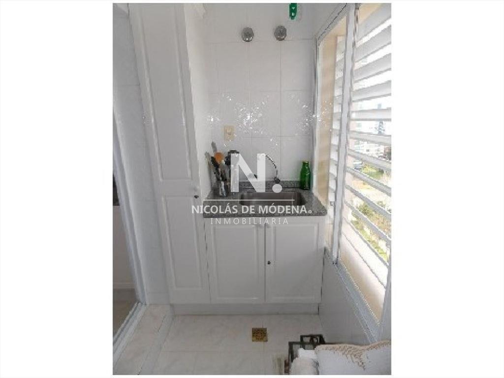 Apartamento en Venta de 3 Dormitorios en Edificio