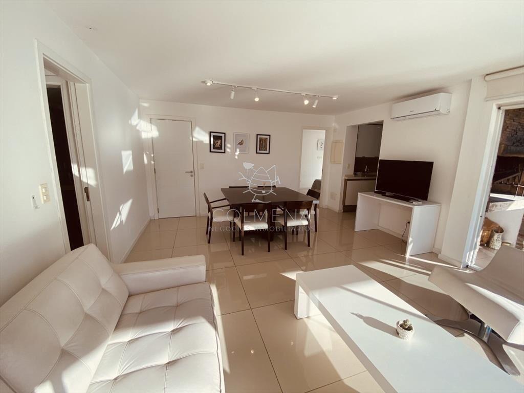 Apto de 2 dormitorios en duplex en cotizado - Col