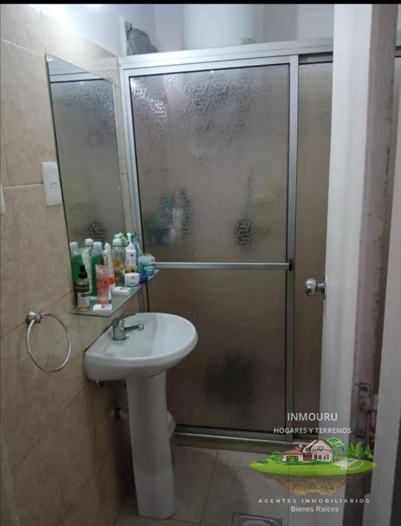 Venta de casa familiar 3 dormitorios ,portal mas garaje ubi