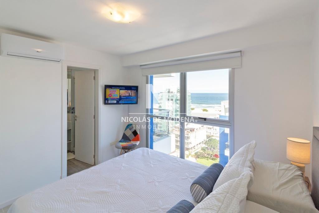 Hermoso Apartamento en torre Arenas del Mar 2