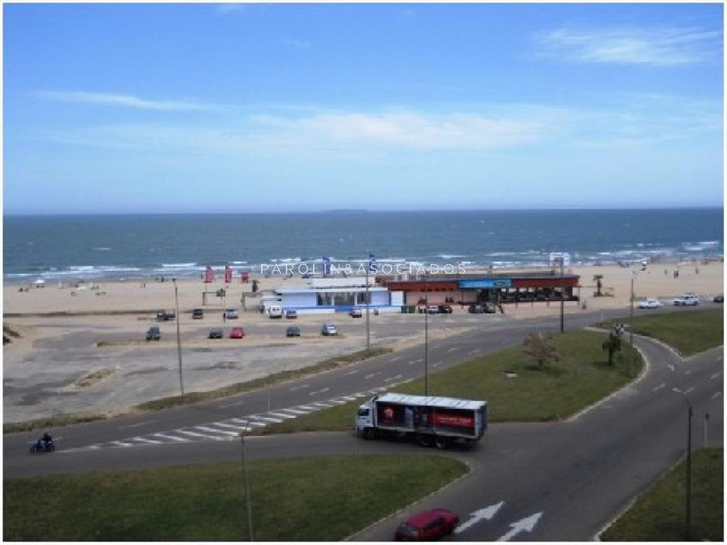 Hermoso apartamento de 3 dormitorios en venta, Torre Imperi