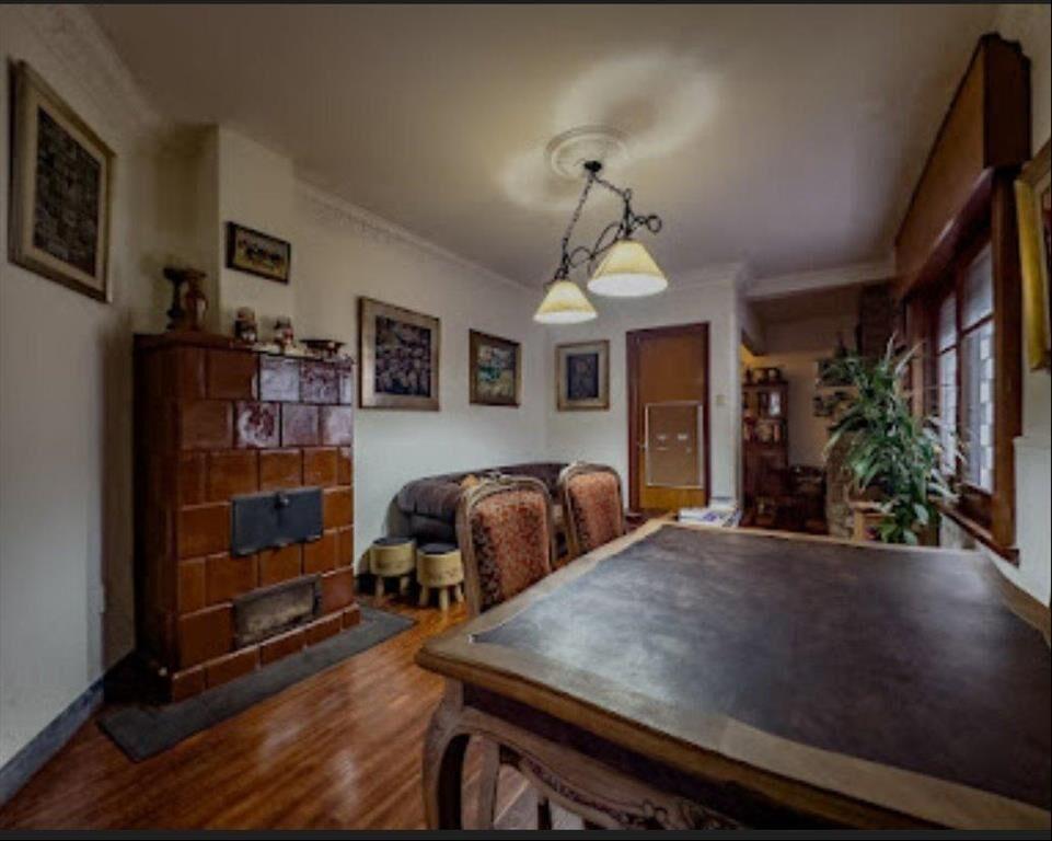 VENTA CASA LA BLANQUEADA: 4 DORMITORIOS, 2 BAÑOS Y GJE.