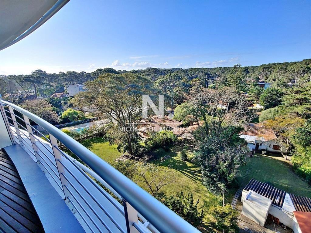 Apartamento en Torre de categoria.