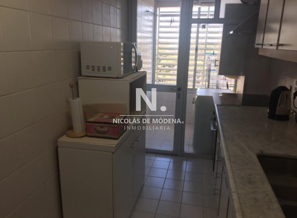 Apartamento de 2 dormitorios y dependencia en de
