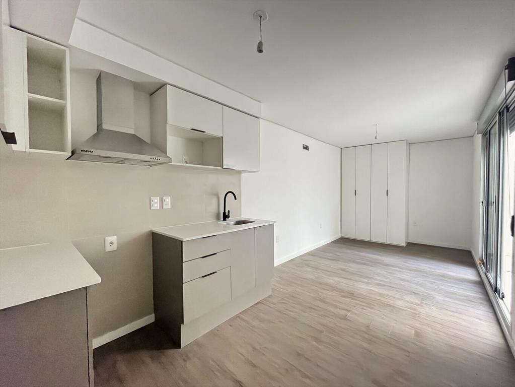 Venta apartamento monoambiente con patio en palermo a estre
