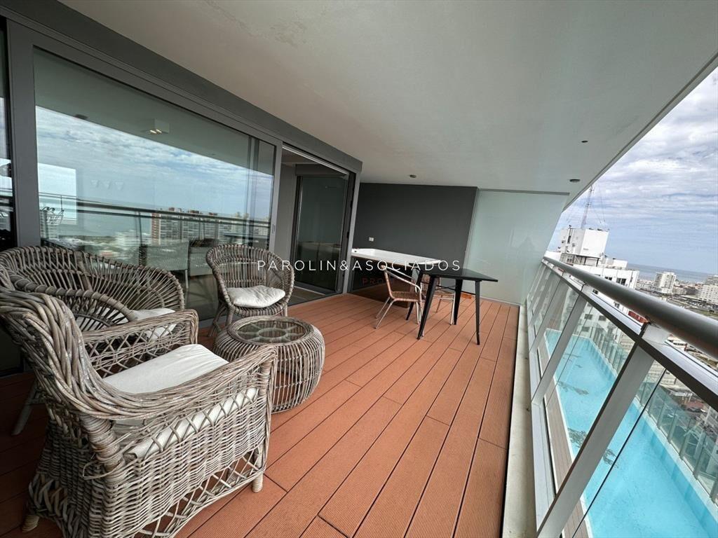 Apartamento en venta de 3 dormitorios en Edificio