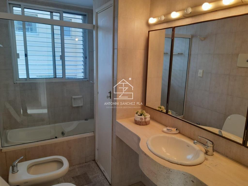 Apartamento en venta dos dormitorios y de en del