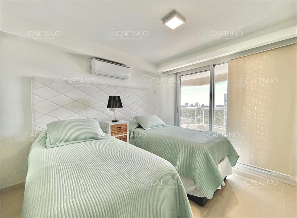 Apartamento en alquiler - Playa Brava