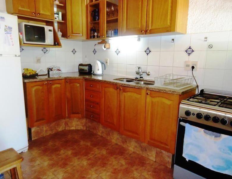 MUY LINDA CASA CON PISCINA