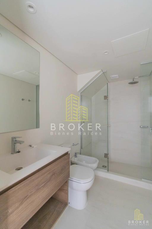 Venta Apartamento Duplex de diseño en Punta 2 al