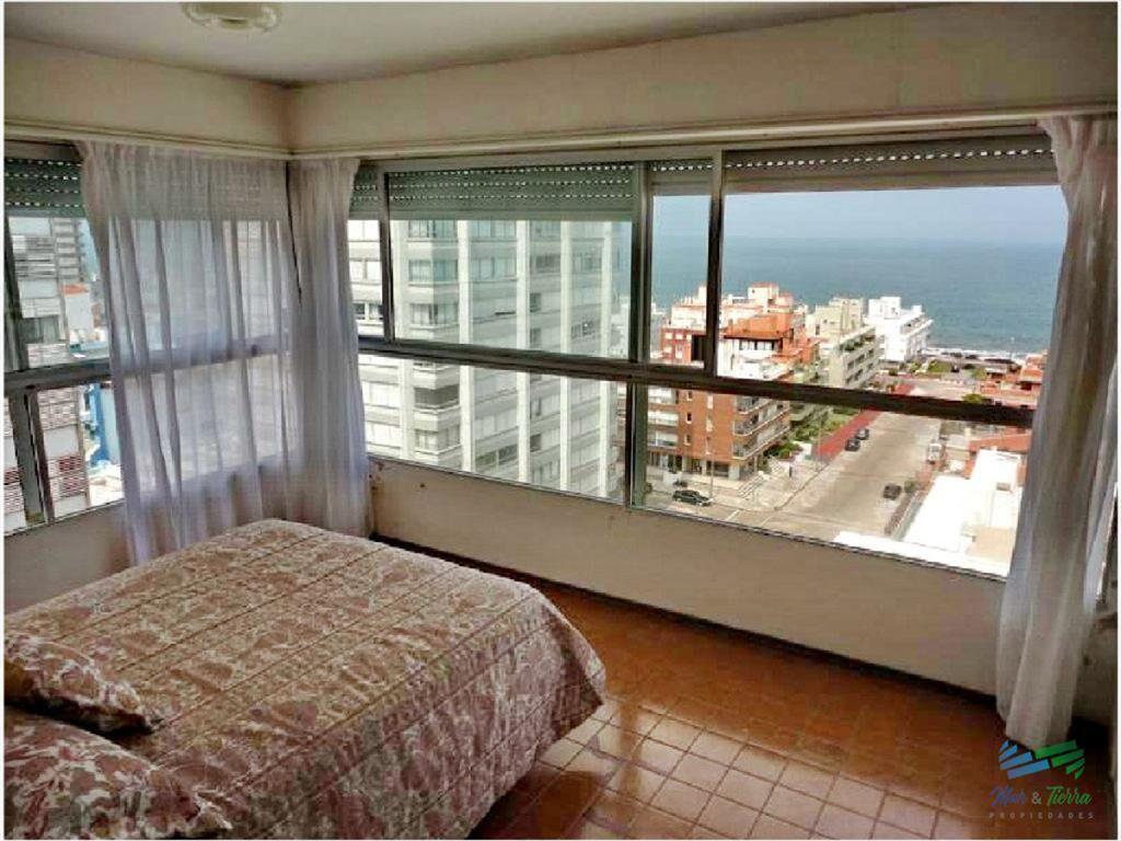 Apartamento en Peninsula, 3 dormitorios *