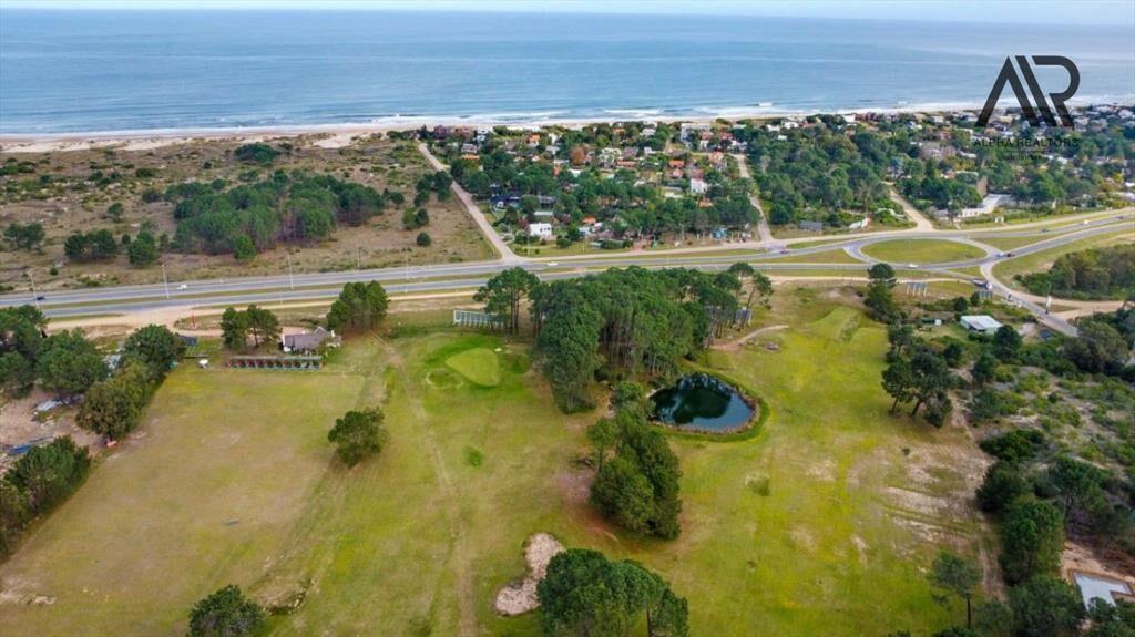 Terreno en venta de 1208m2 ubicado en Solanas