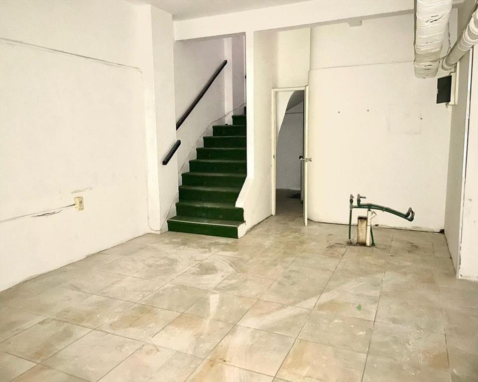 ALQUILER LOCAL COMERCIAL EN CIUDAD VIEJA