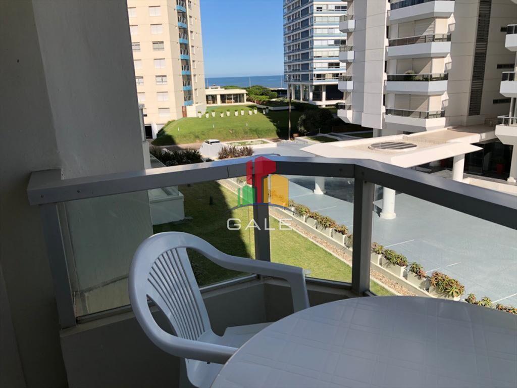 Apartamento en Brava, 1 dormitorios *