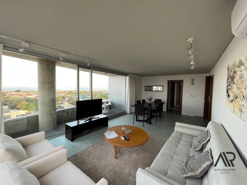 Apartamento en venta de 2 dormitorios con garaje en Carrasco