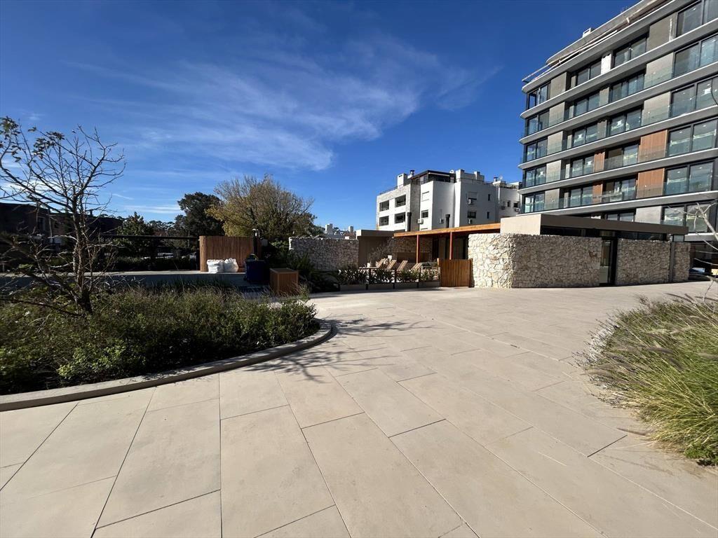 Alquiler de Apartamento en Rambla Costanera   con 2 dormitor