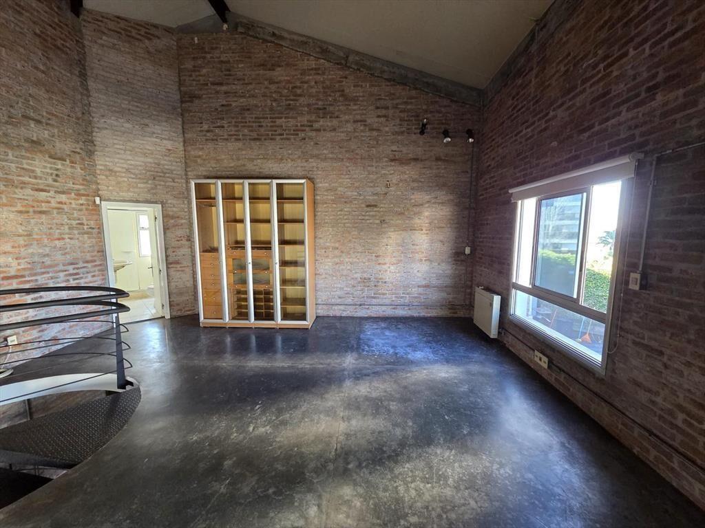 Apartamento -Loft, Puerto del Buceo, 76 m2, garage !!
