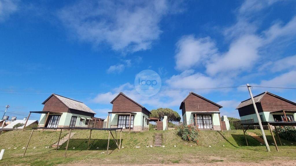 Venta 6 cabañas en Punta del Diablo. Playa del Ribero