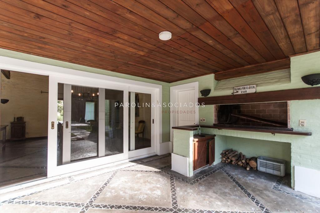 Punta del Este, chalet con 4600 m2 de tierra, 5
