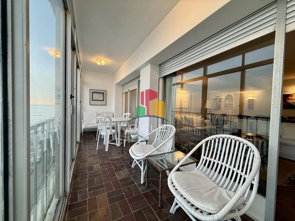 Apartamento en Peninsula, 4 dormitorios