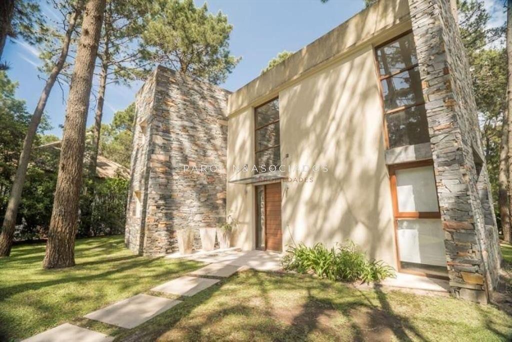 Casa en venta de 4 dormitorios en Solanas Country