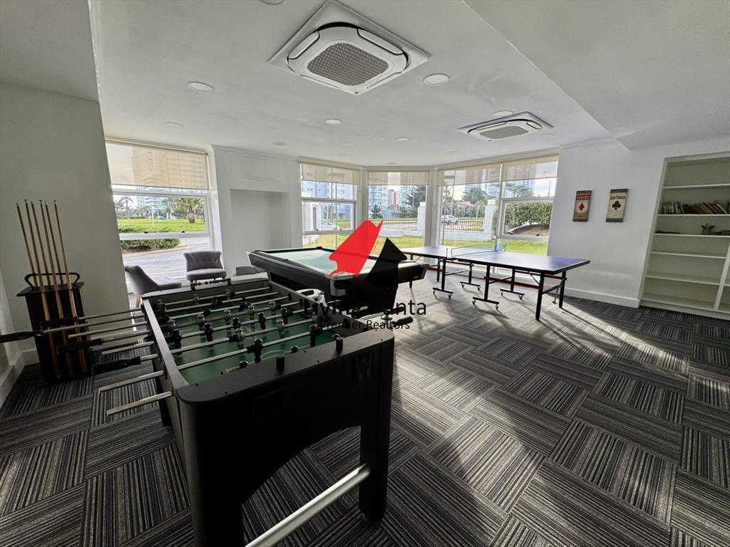 Apartamento en venta con vista al mar y buena de