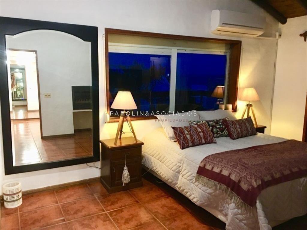 Casa en venta de 3 dormitorios en Montoya, Punta del Este.