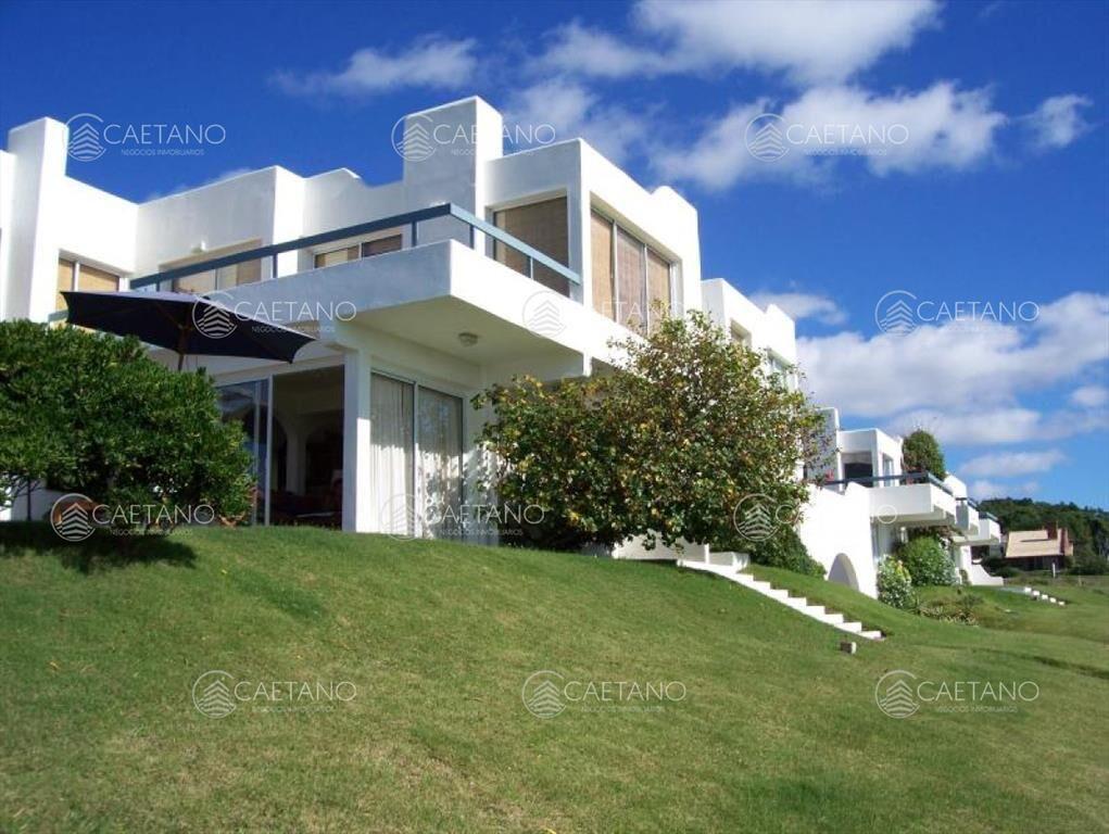 Alquiler casa tipo apartamento primera línea al