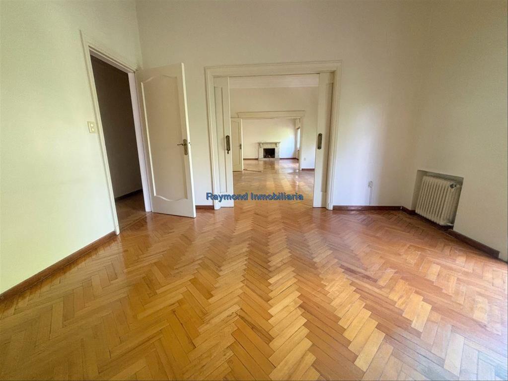 Venta oficina 150m2, 3 baños - Centro