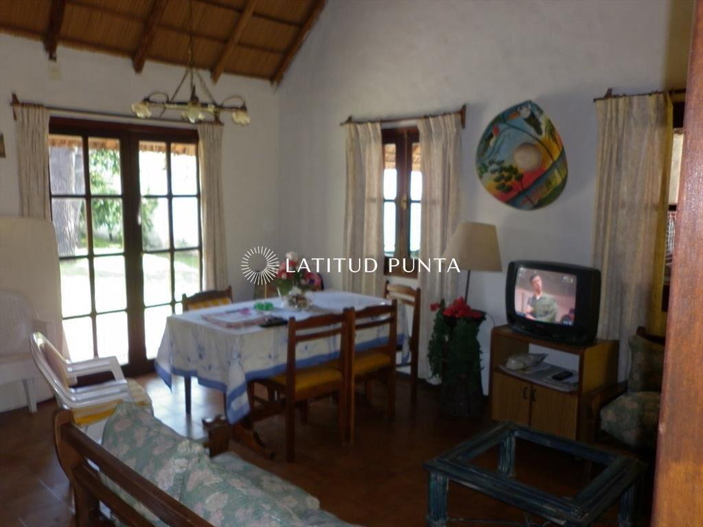 Casa en Altos de Pinares, 4 dormitorios