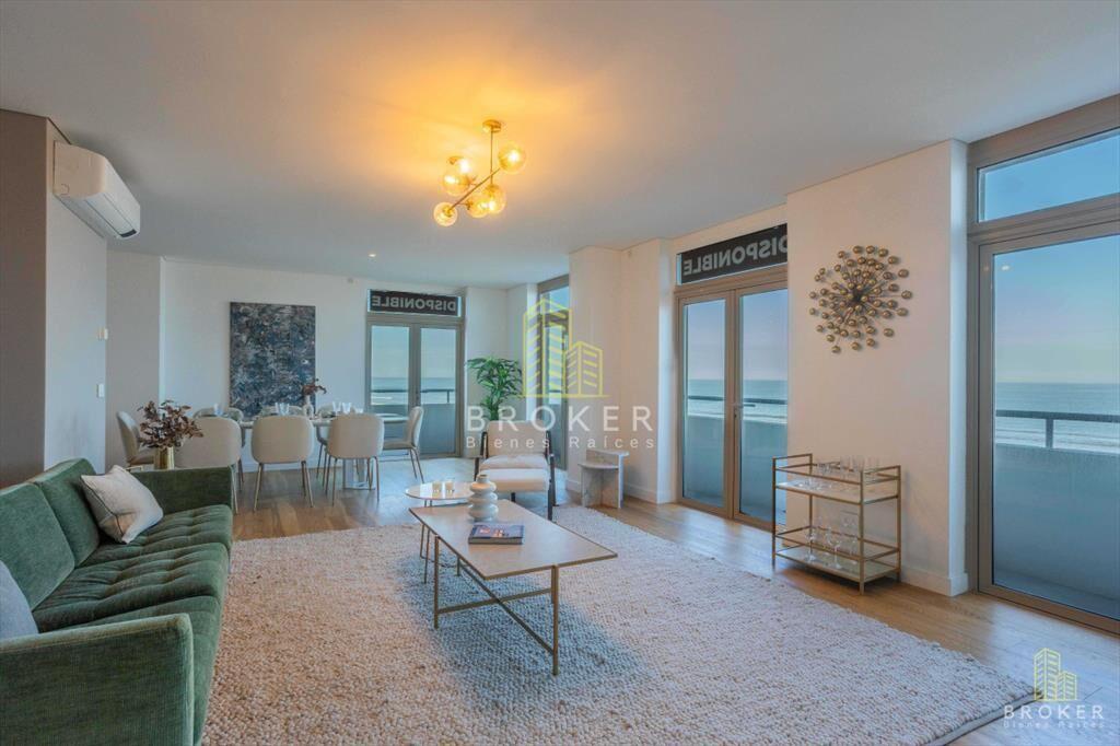 Apartamento en Rambla de Carrasco 4 dormitorios 5