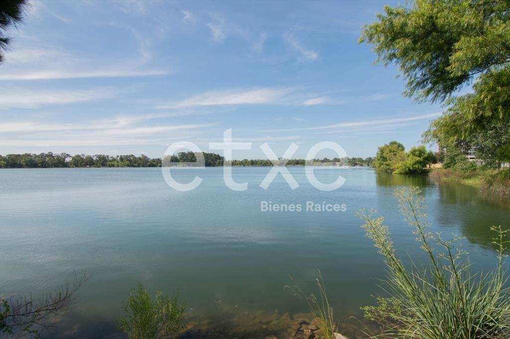 Venta de Apartamento 3 Dormitorios en Rotunda al Lago...