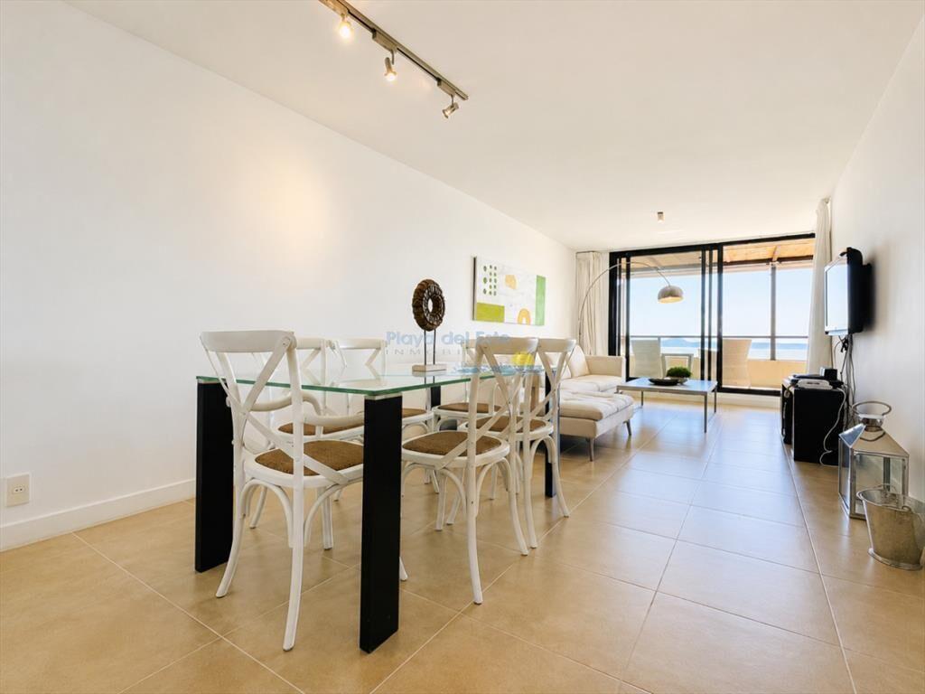 Apartamento de 2 Dormitorios con Vista al Mar y