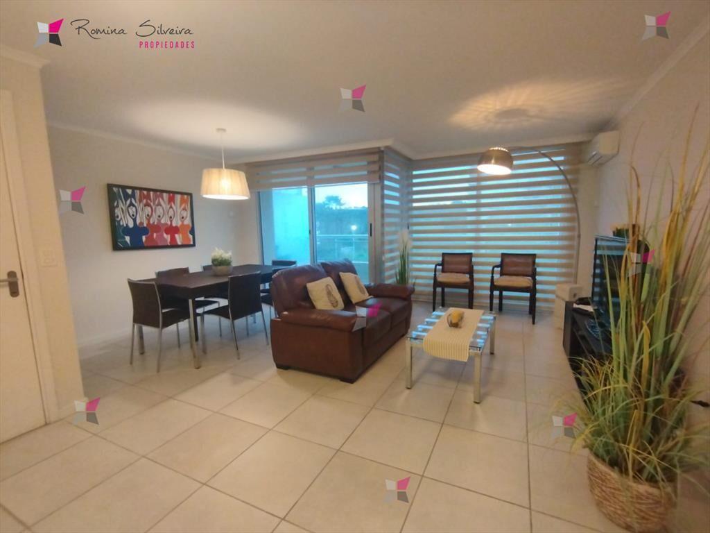 ALQUILA APARTAMENTO 2 DORMITORIOS , 2 BAÑOS