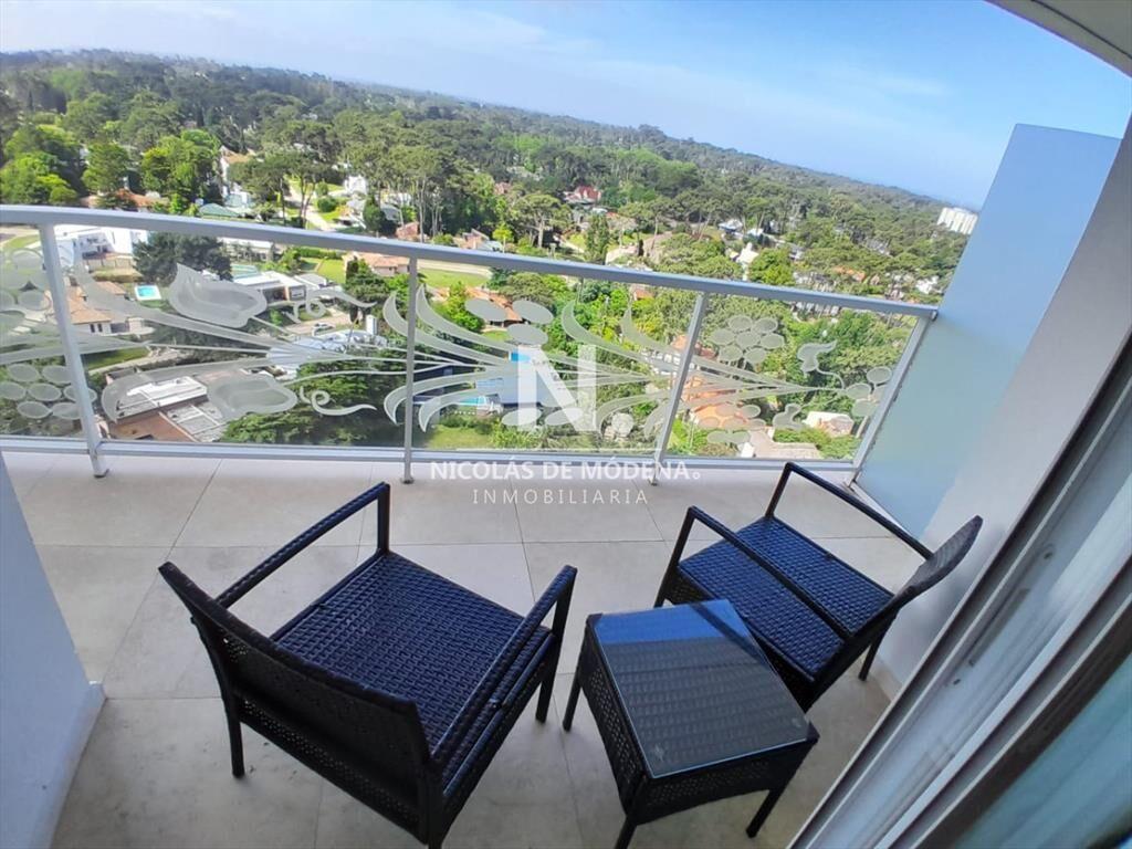 apartamento de 2 dormitorios y 2 baños, ubicado