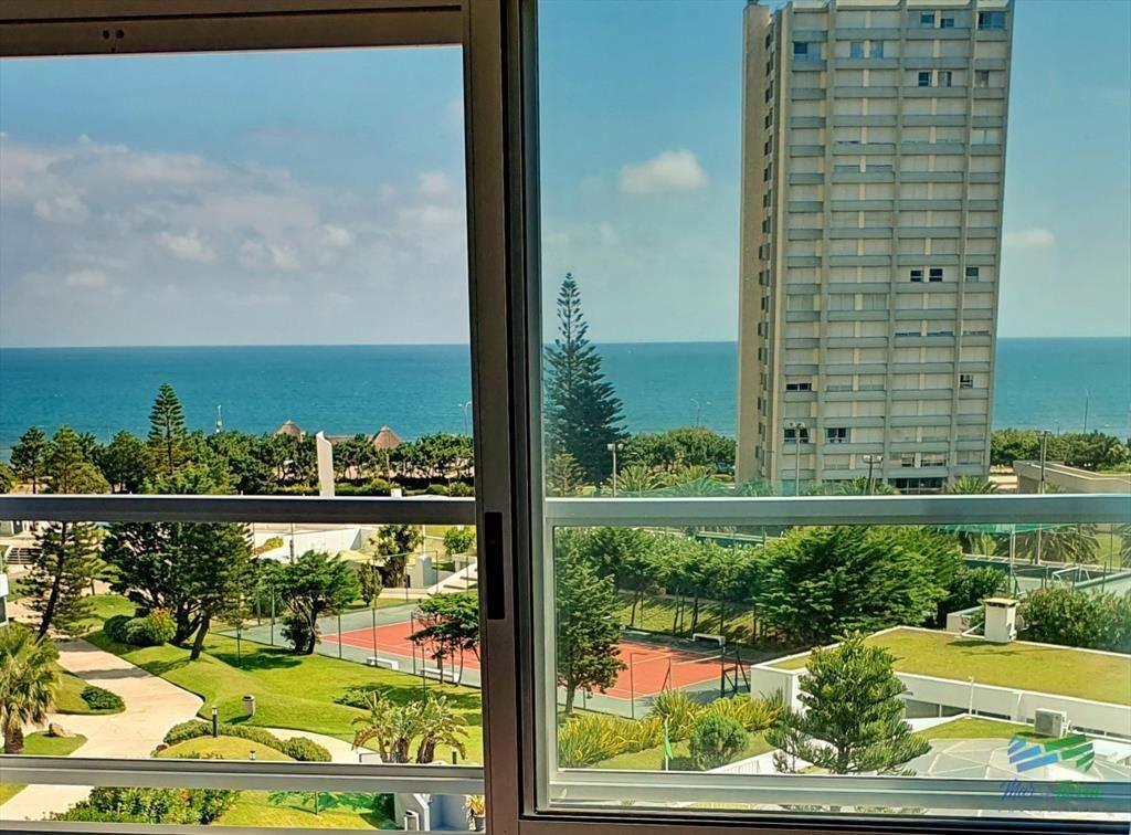 Vendo apartamento de 2 dormitorios, 2 baños y