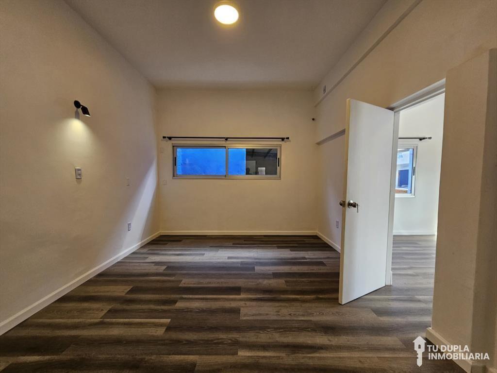 AlQUILER 1 DORMITORIO CON GARAJE, PEÃ?AROL