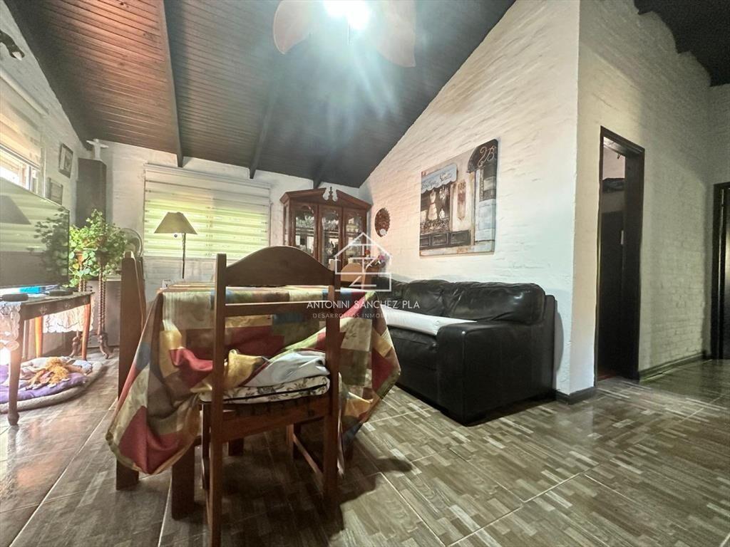 Venta de casa en Tio Tom, Punta Ballena a 50 del